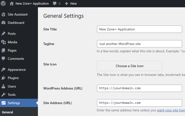 WordPress-sivuston URL-osoitteen ja kotisivun URL-osoitteen muuttaminen on mahdollista suoraan WP:n hallintapanelissa.